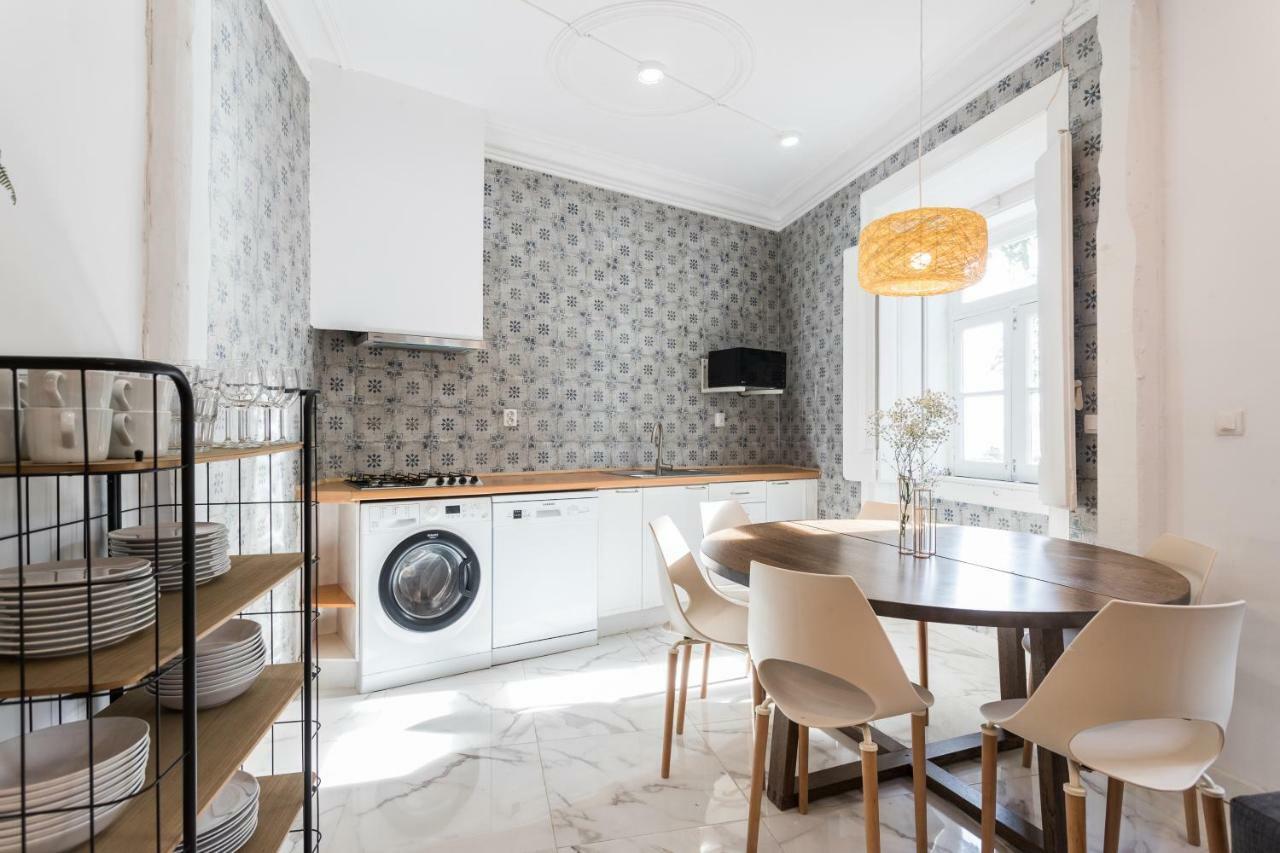 Alfama Tale Four-Bedroom Apartment W/ River View - By Lu Holidays Lisboa Εξωτερικό φωτογραφία