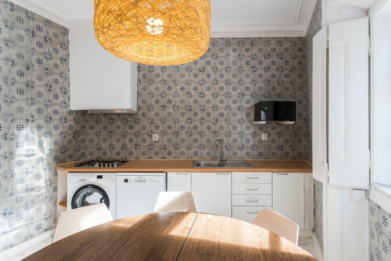 Alfama Tale Four-Bedroom Apartment W/ River View - By Lu Holidays Lisboa Εξωτερικό φωτογραφία